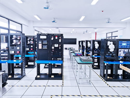 福州連江職業(yè)中專學(xué)校物聯(lián)網(wǎng)與網(wǎng)絡(luò)安防實(shí)訓(xùn)室順利竣工，賦能網(wǎng)絡(luò)工程專業(yè)人才培養(yǎng)